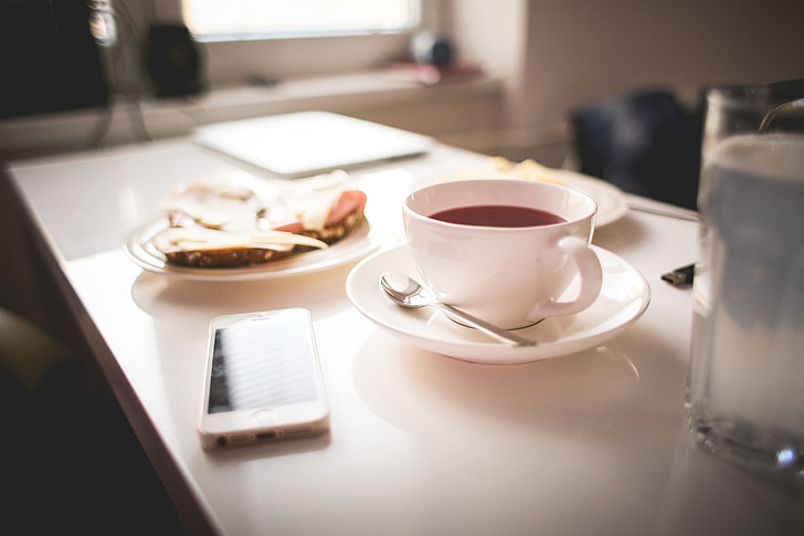 Royalty-Free photo: Good Office Morning with a Tea | PickPik