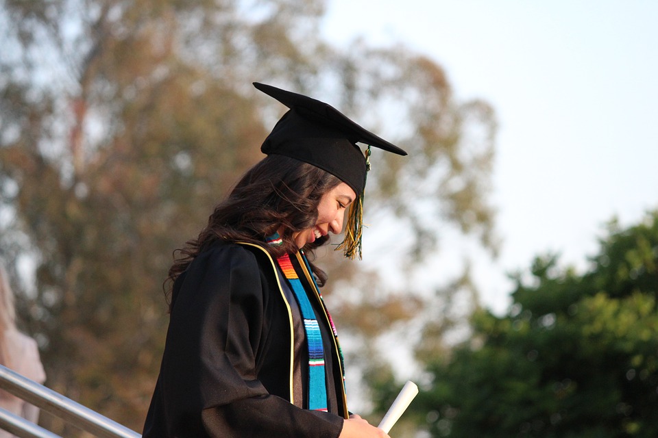 Graduation College Graduate - Free photo on Pixabay